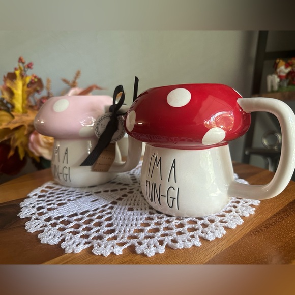 Ceramic “I’M A FUN-GI” coffee mug - Picture 3 of 6